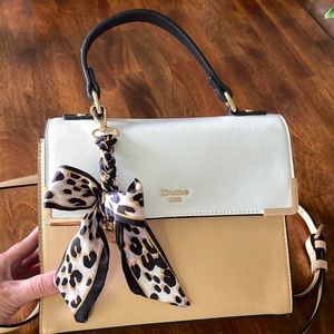 Carmel white and black shoulder bag